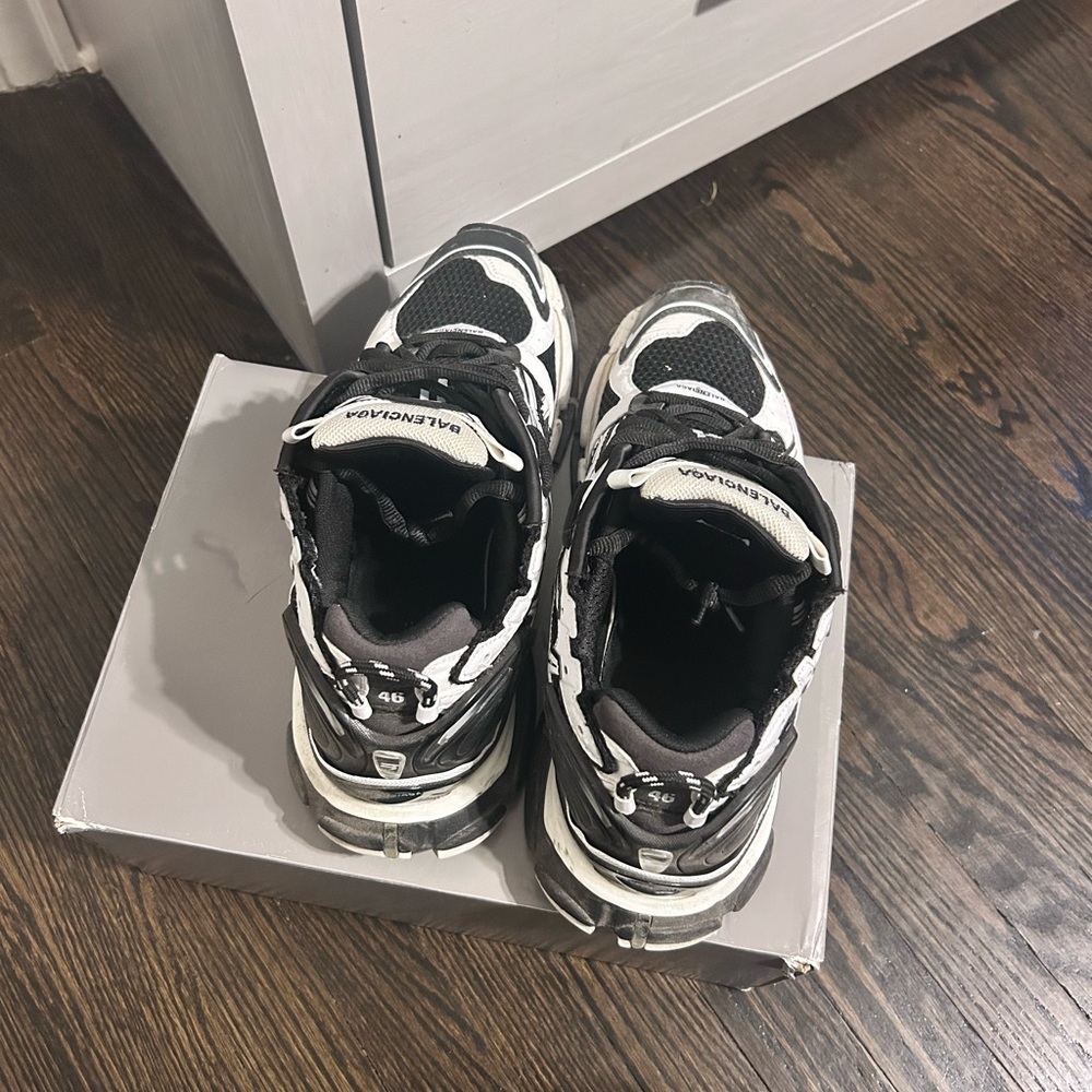 Balenciaga Monochrome Athletic Sneakers - Picture 5 of 8